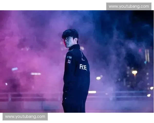 V神LOL天才操作震惊全场带领队伍逆转翻盘书写电竞传奇